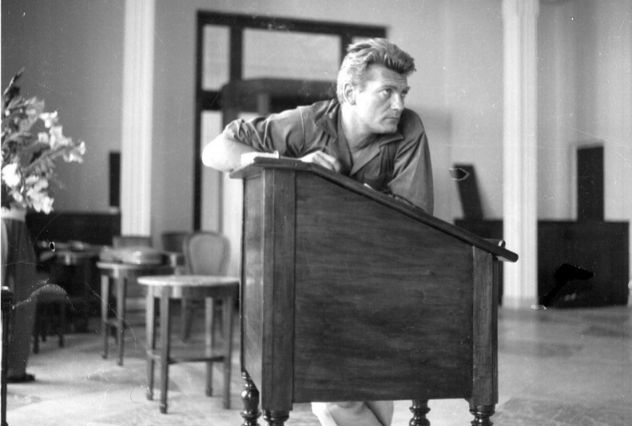 Jean Marais en répétition pour un Gala